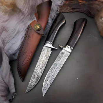 High-quality Damascus steel knife with leather sheath