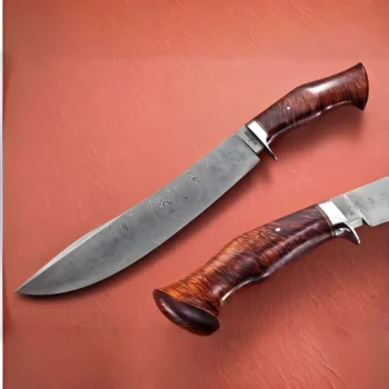 Handmade Damascus steel knife with rosewood handle